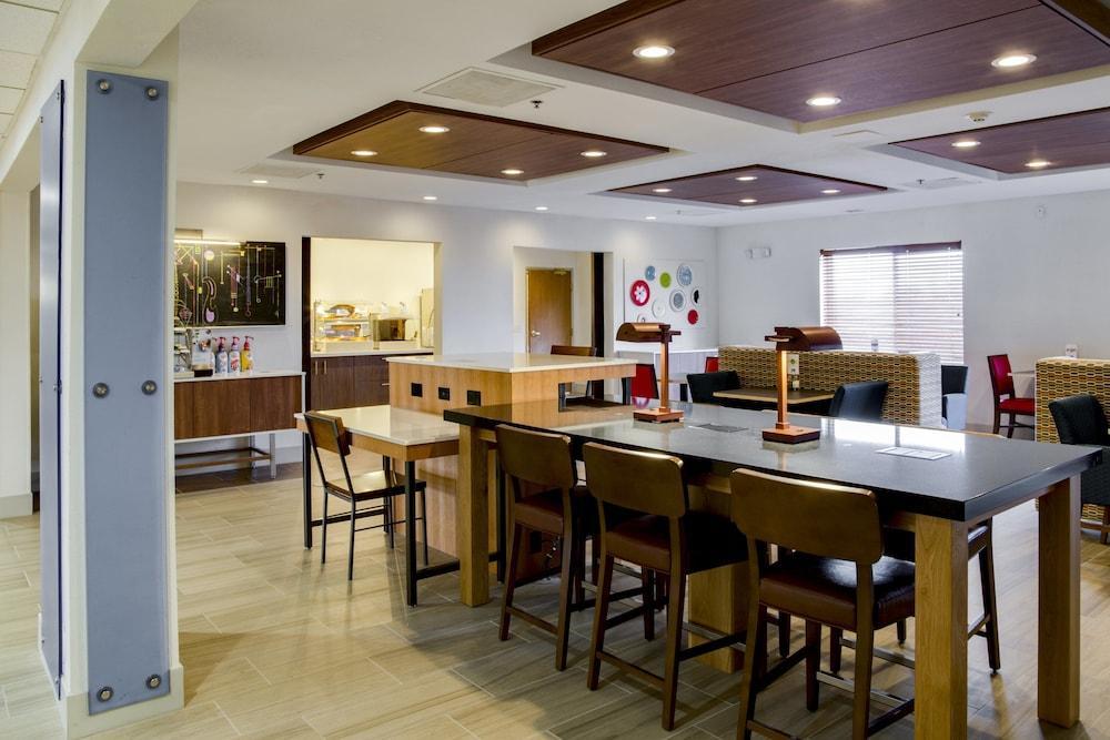 Holiday Inn Express & Suites Jacksonville By Ihg South Jacksonville Extérieur photo
