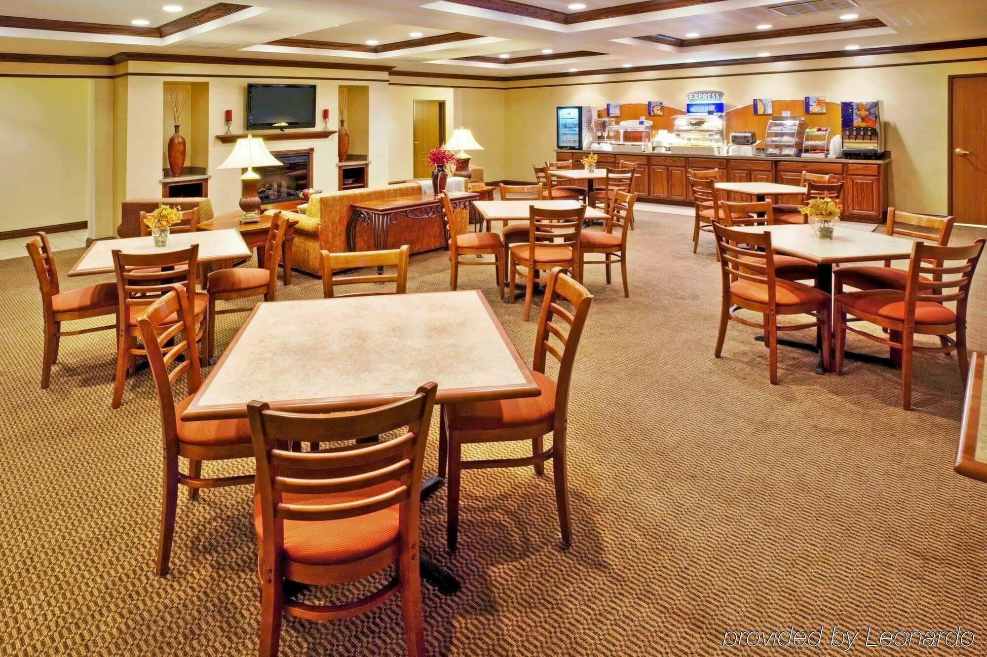 Holiday Inn Express & Suites Jacksonville By Ihg South Jacksonville Extérieur photo